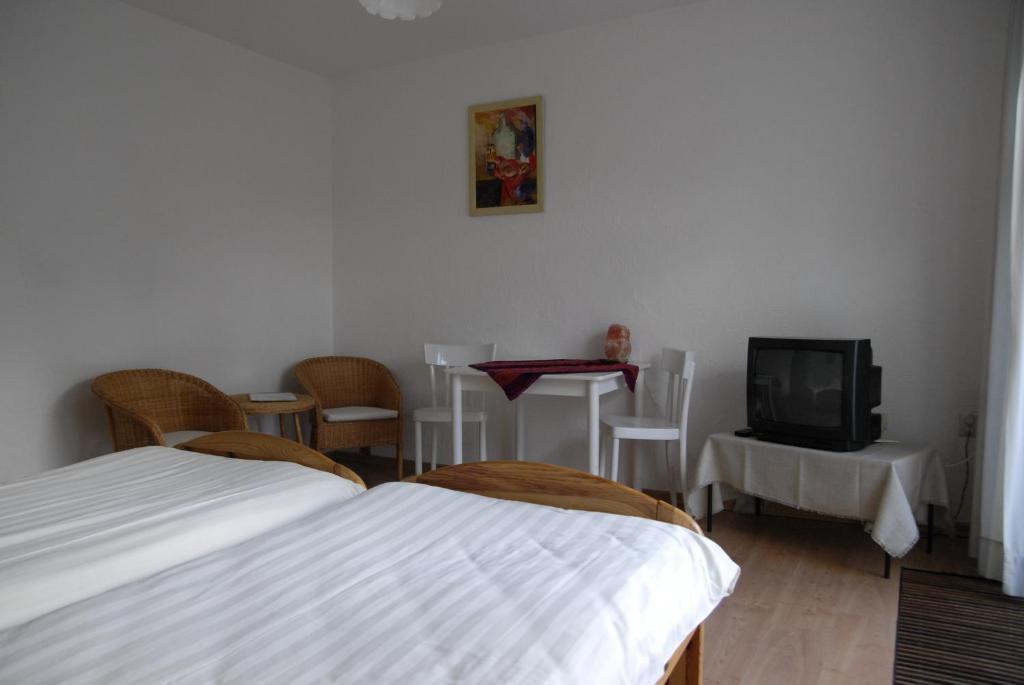 Hotel 'T Vlinderhofke Sint Geertruid Room photo