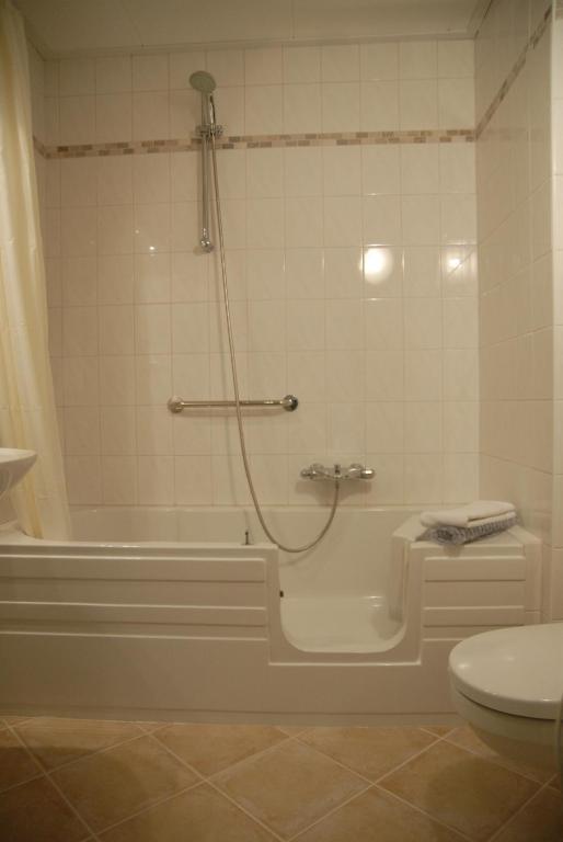 Hotel 'T Vlinderhofke Sint Geertruid Room photo