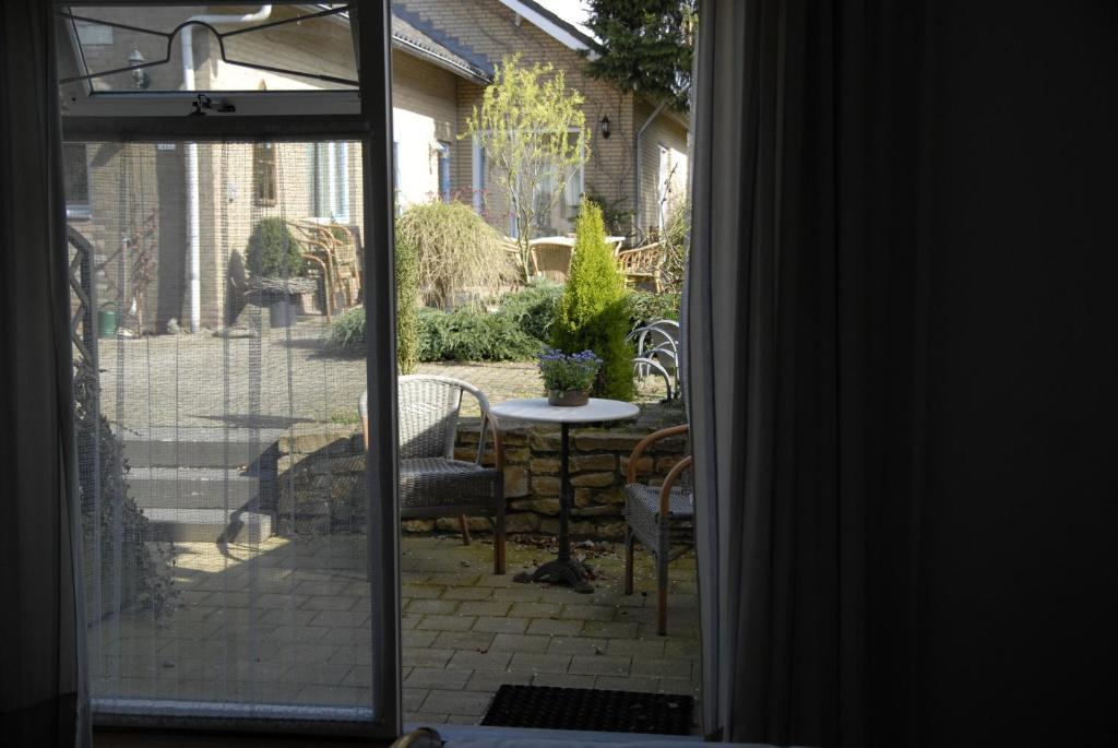 Hotel 'T Vlinderhofke Sint Geertruid Room photo