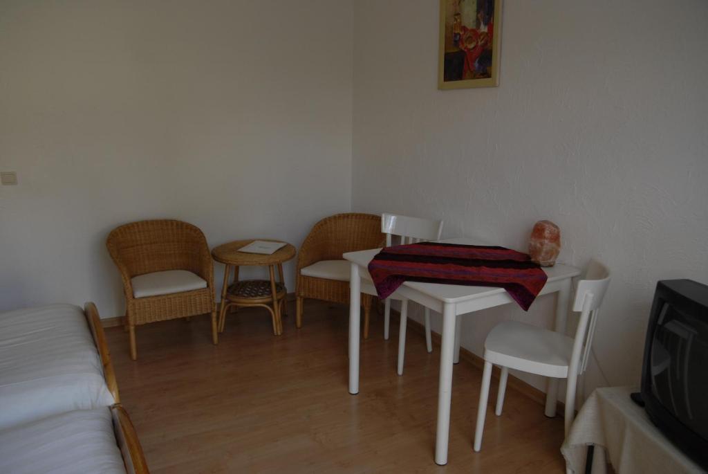 Hotel 'T Vlinderhofke Sint Geertruid Room photo